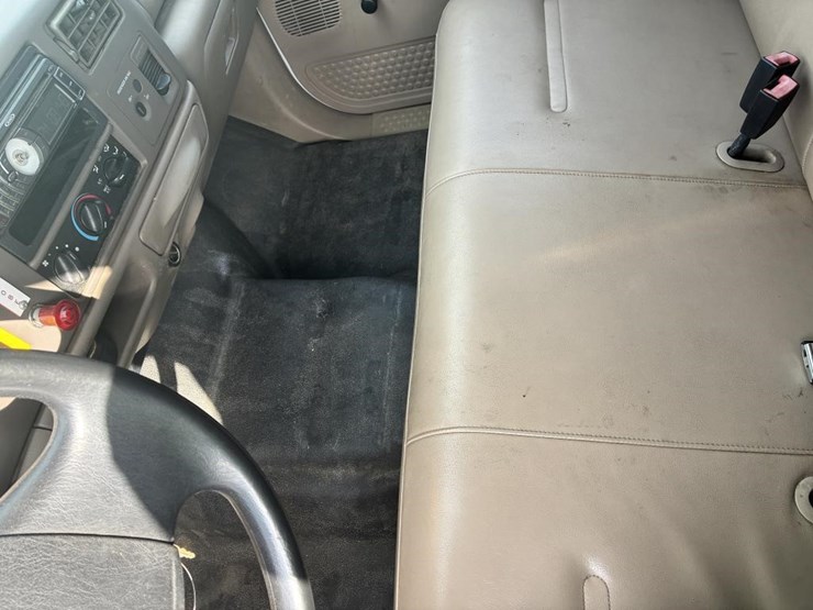 2004-ford-f250-image-23