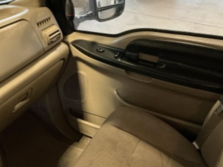2006-ford-f350-image-22
