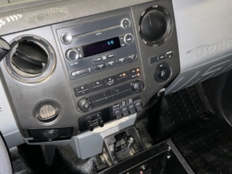 2016-ford-f450-image-22
