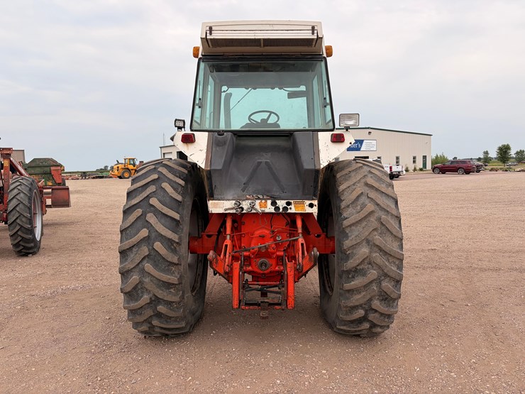 1978-case-2290-tractor-image-5