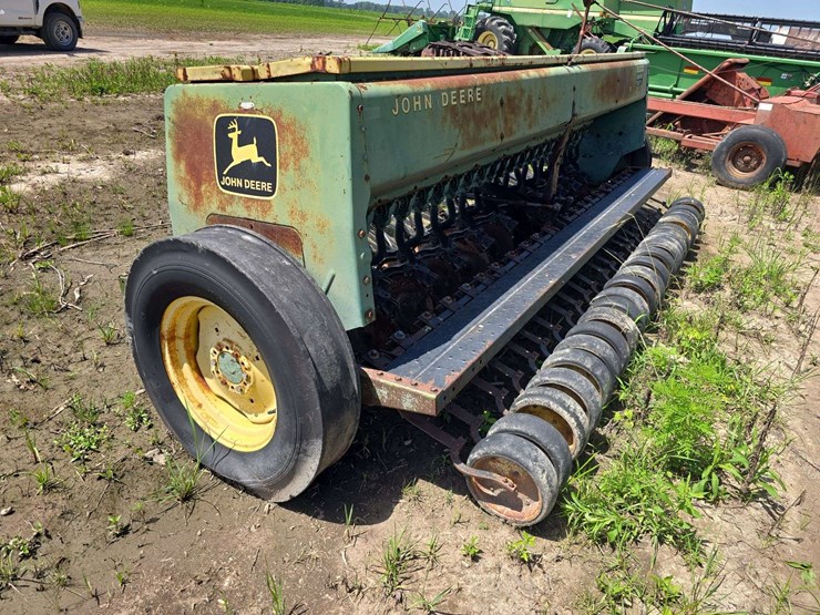 john-deere-8300-image-5