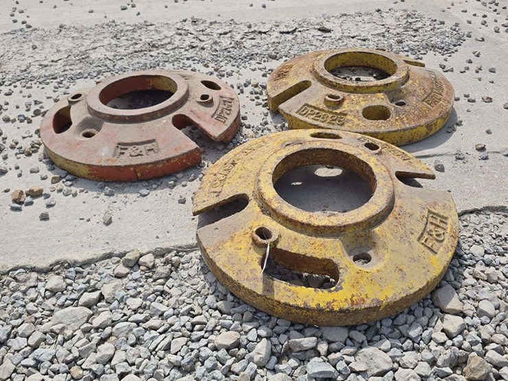 3-john-deere-rear-tractor-wheel-weights-image-2
