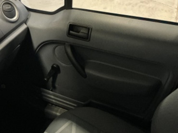 2013-ford-transit-connect-image-22