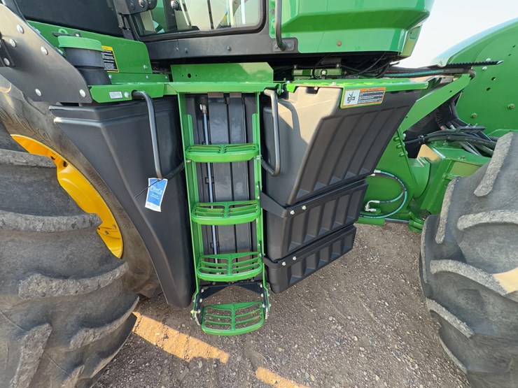 2014-john-deere-9510r-image-23