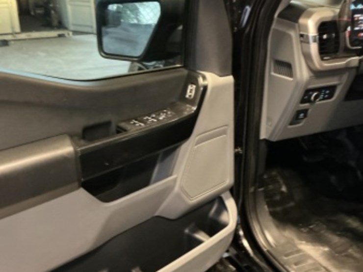 2021-ford-f150-image-23
