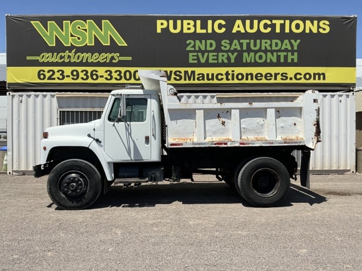 1988-international-1954-dump-truck-image-1