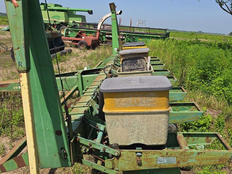 john-deere-7000-image-6