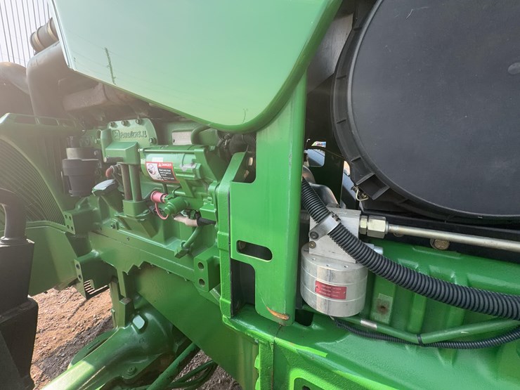 2002-john-deere-8320-image-16