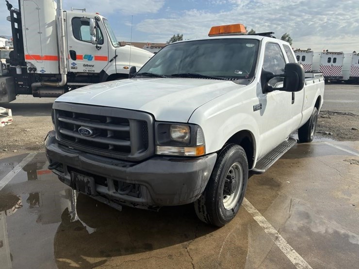 2004-ford-f250-image-1
