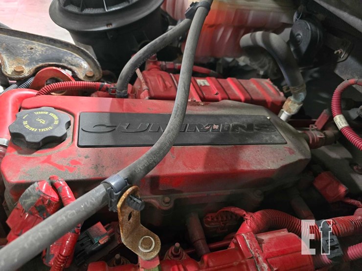 2017-freightliner-business-class-m2-106-image-21