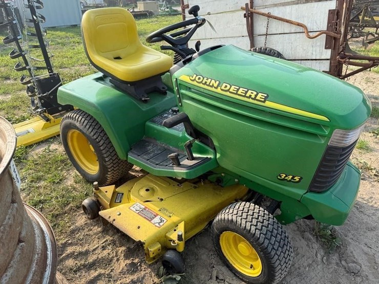 john-deere-345-image-5