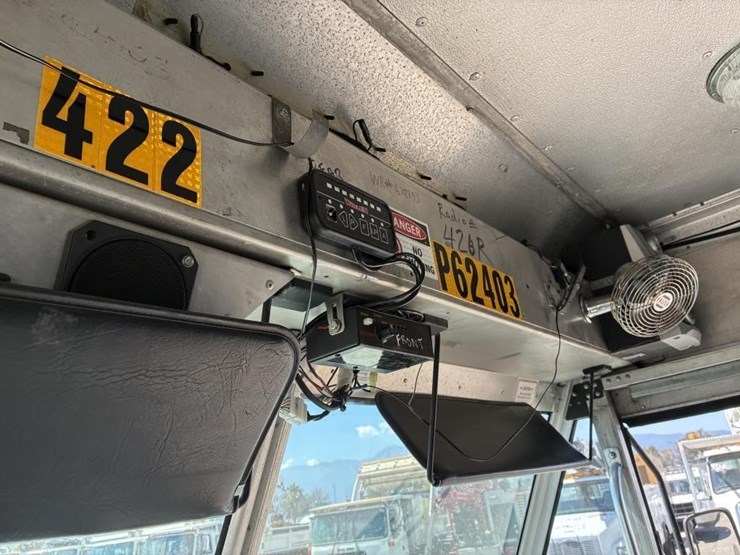 2003-workhorse-p42-image-18