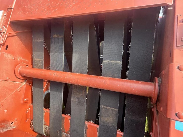 hesston-730-image-12