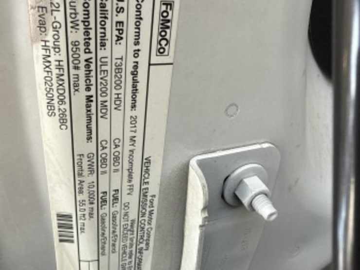 2017-ford-f250-image-16