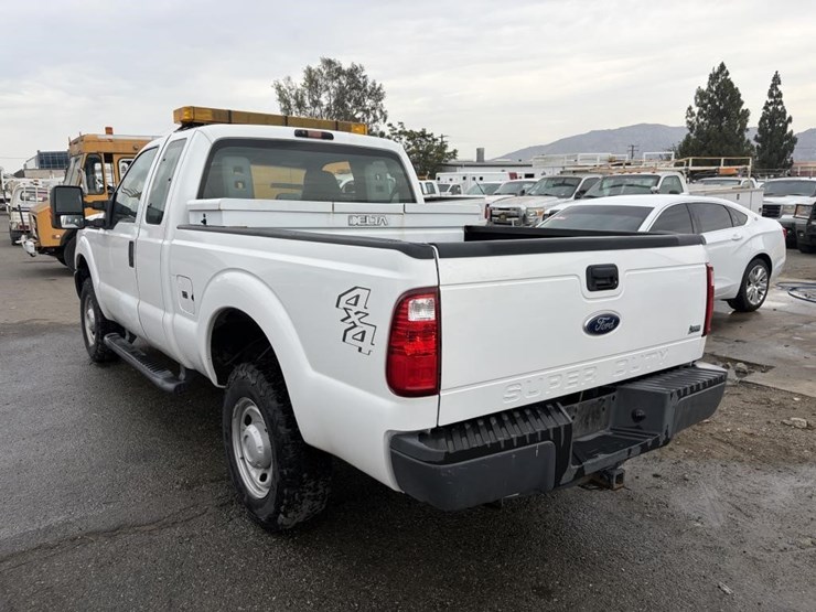 2011-ford-f250-image-4