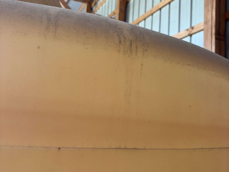 2500-gallon-ace-rot0-mold-poly-tank-image-4