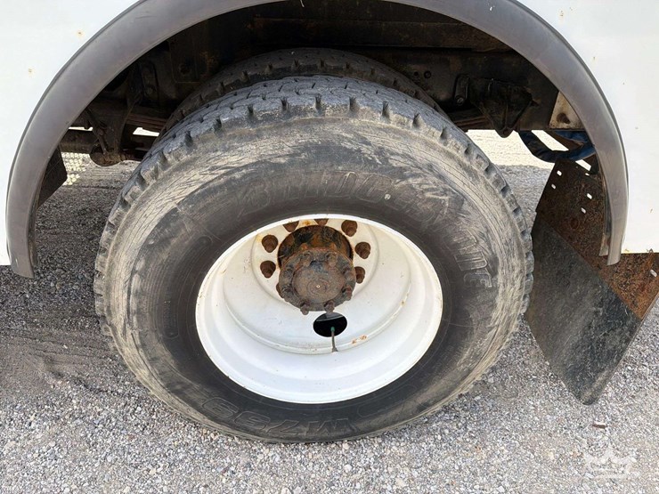 2019-international-durastar-4300-image-40