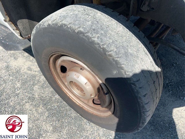 2016-ford-f250-xl-image-12