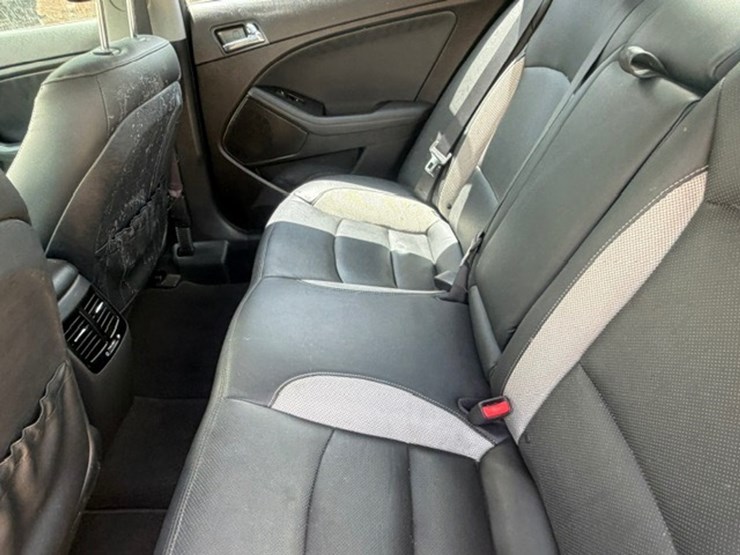 #83572-•-2013-kia-optima-image-31
