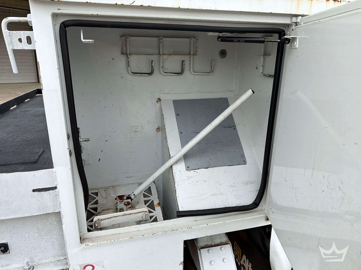 2017-international-durastar-4300-image-38