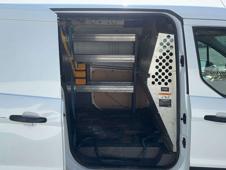2019-ford-transit-connect-image-11