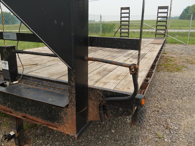 #136-•-2013-appalachian-49290-24'-trailer-image-30