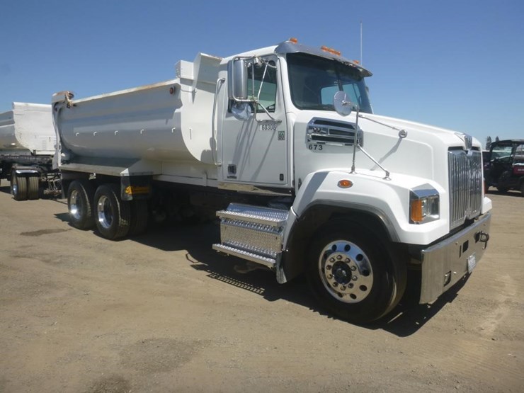 2019-western-star-4700sf-image-3