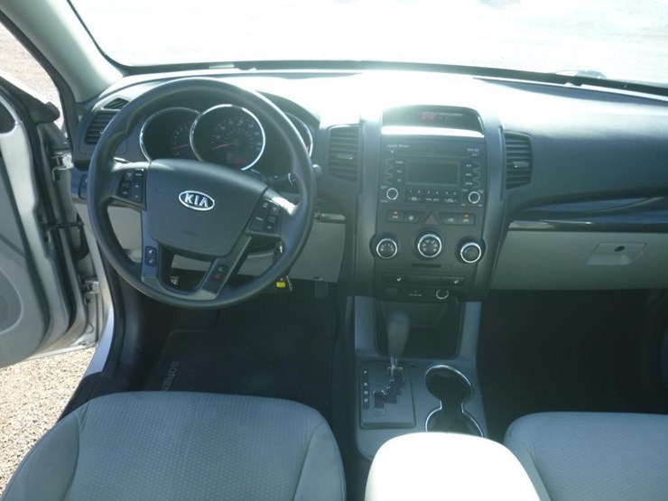 2012-kia-sorento-image-9