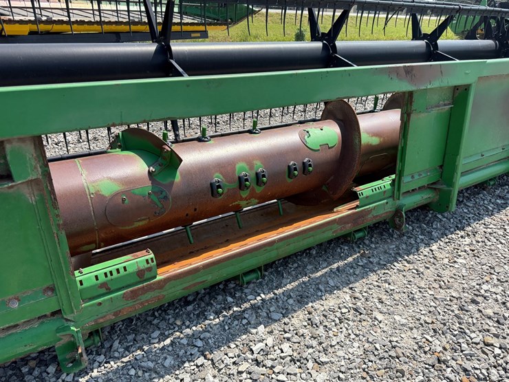 john-deere-630f-image-13