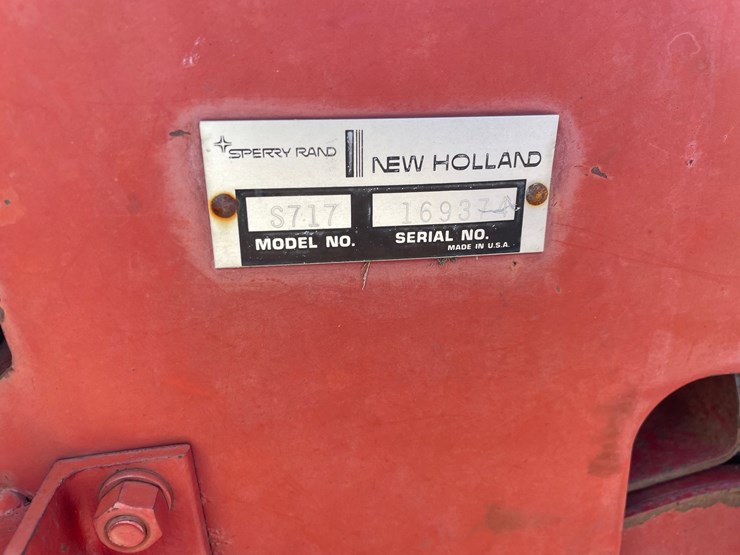 new-holland-s717-image-23