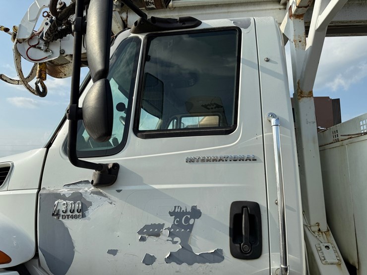 2007-international-durastar-4300-image-90