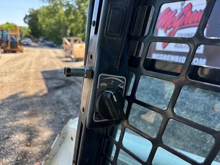 2020-bobcat-t550-image-25