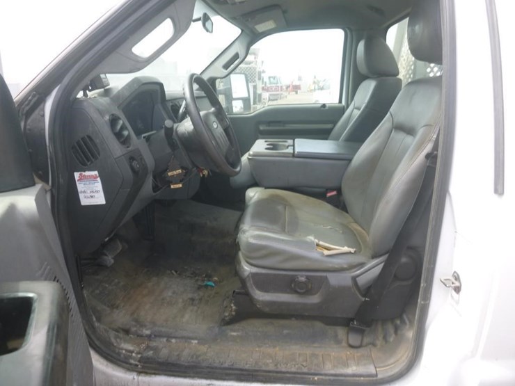 2012-ford-f550-image-12