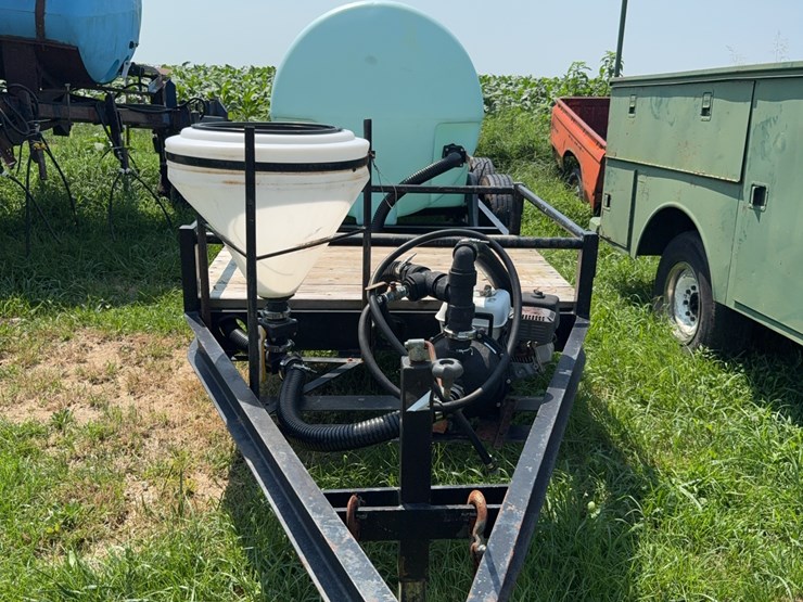 1000-gallon-nurse-tank-and-trailer-image-4