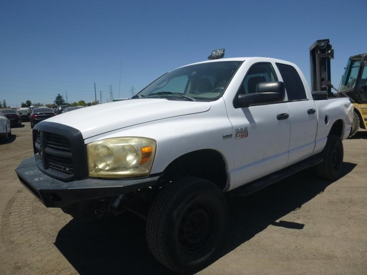 2009-dodge-ram-2500-image-2
