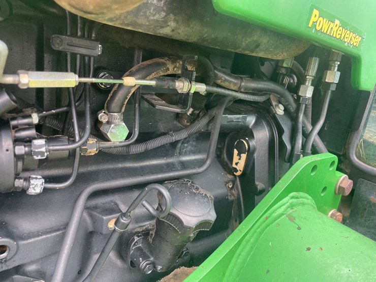 2004-john-deere-5520-image-33