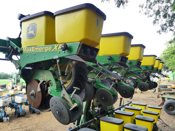 john-deere-1720-image-6