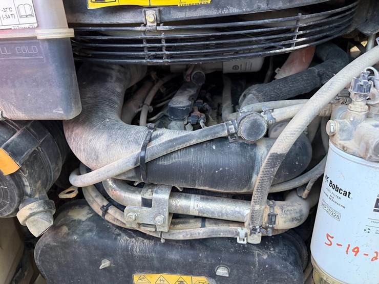 2023-bobcat-t86-image-15