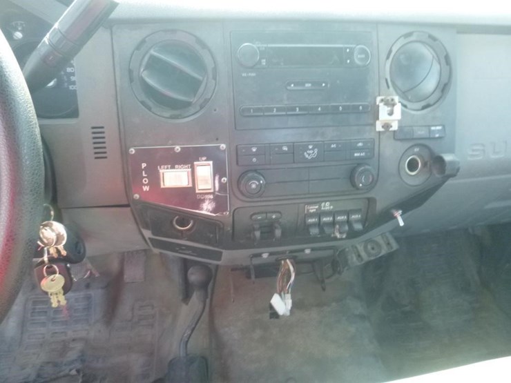 2014-ford-f350-image-15