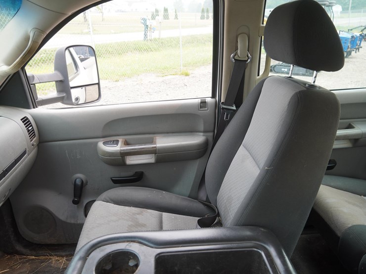 2008-chevrolet-2500-image-58