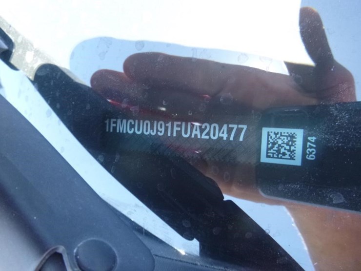 2015-ford-escape-image-15