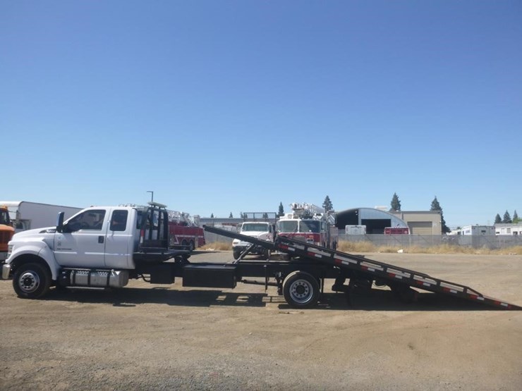 2016-ford-f650-image-7