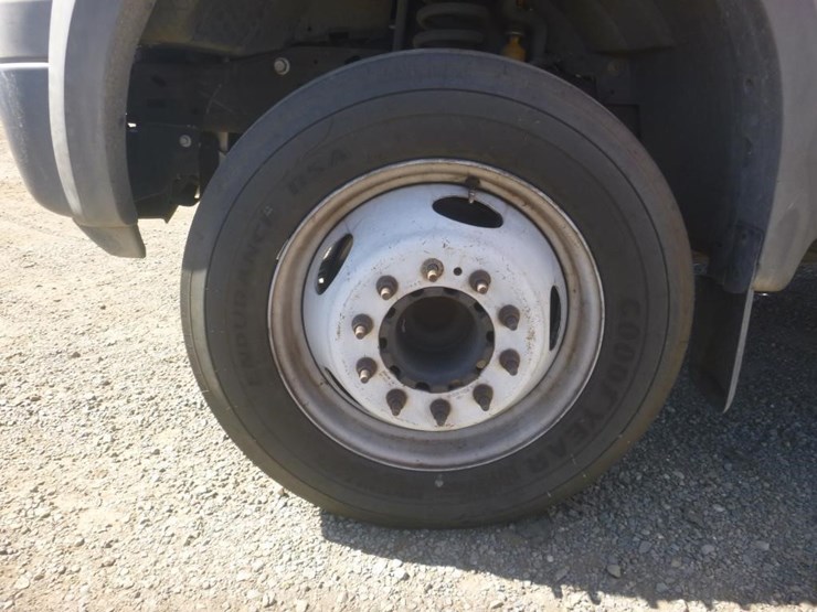 2005-ford-f450-image-16