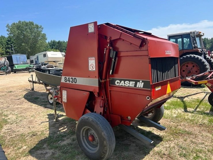 case-ih-8430-image-3