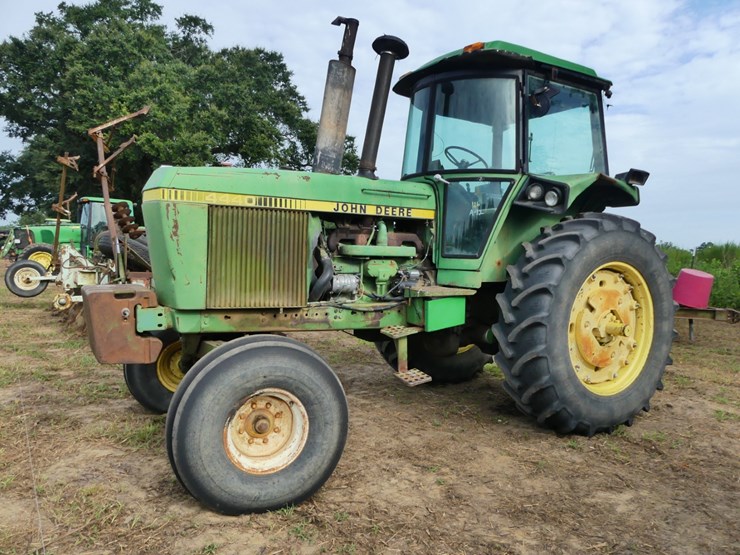john-deere-4440-image-1