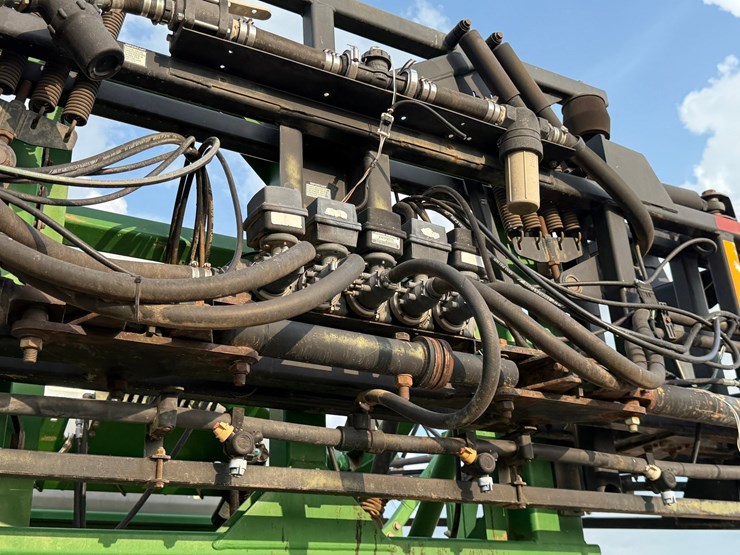 2002-john-deere-4710-image-80