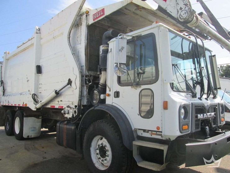 2016-mack-mru613-image-2