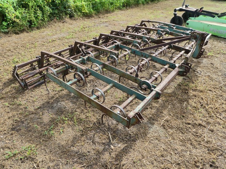 kmc-3pt-14'-field-cultivator-image-2