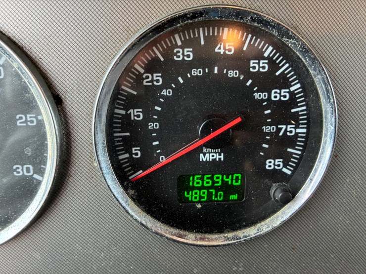 2017-kenworth-t270-image-16