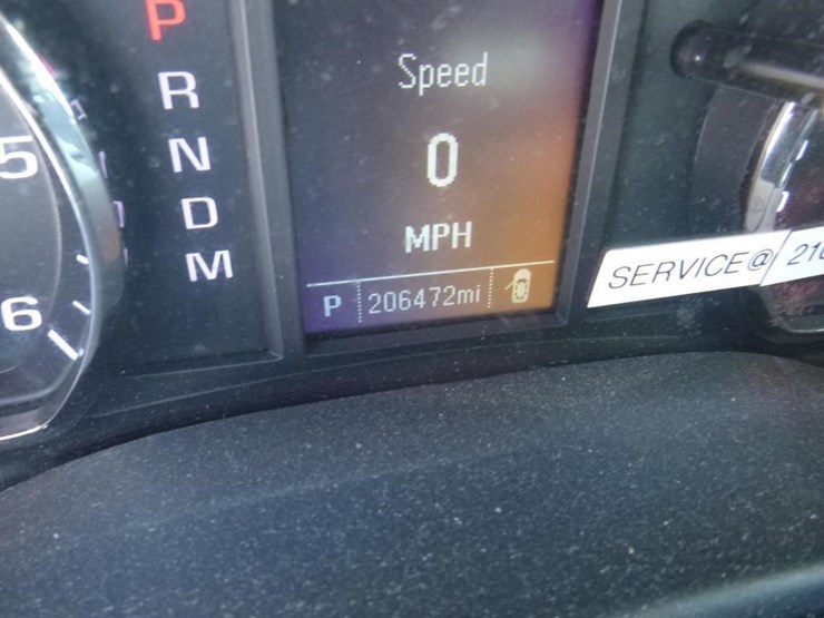 2016-chevrolet-tahoe-image-14